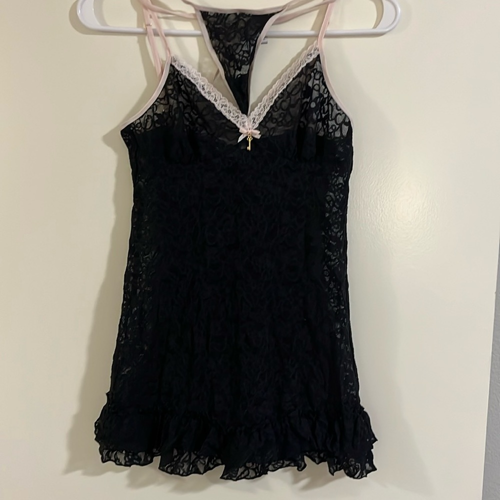Victoria’s Secret vintage slip with matching V string. Slip is sz m. V string S